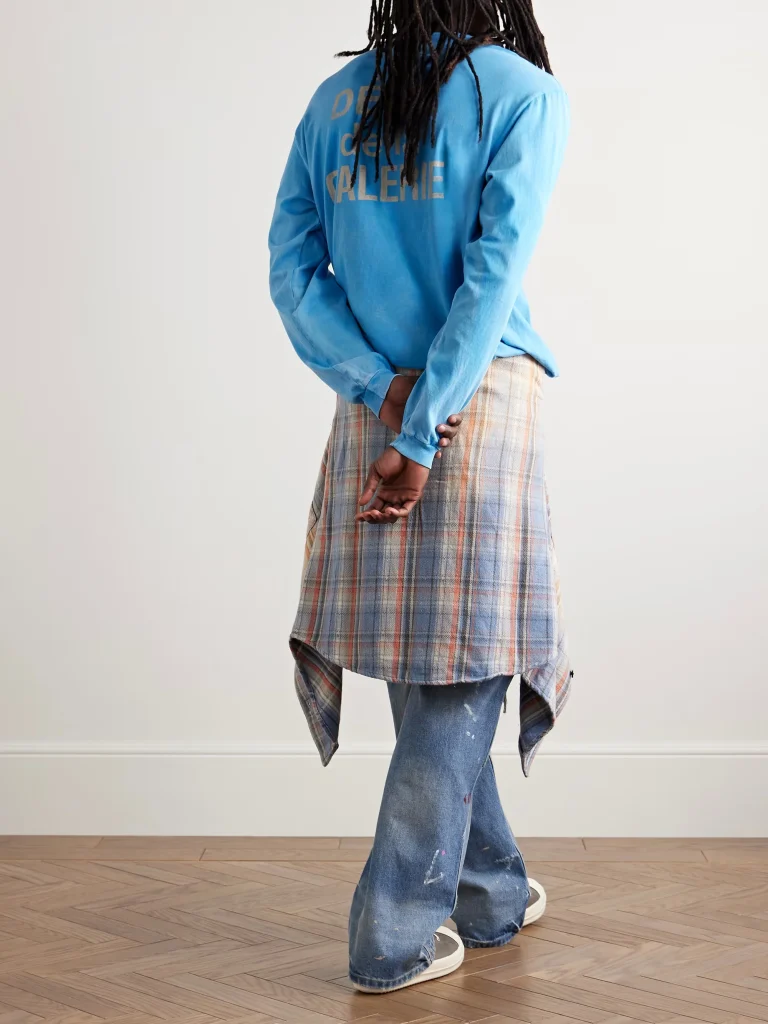What Defines 2000s Men’s Fashion?